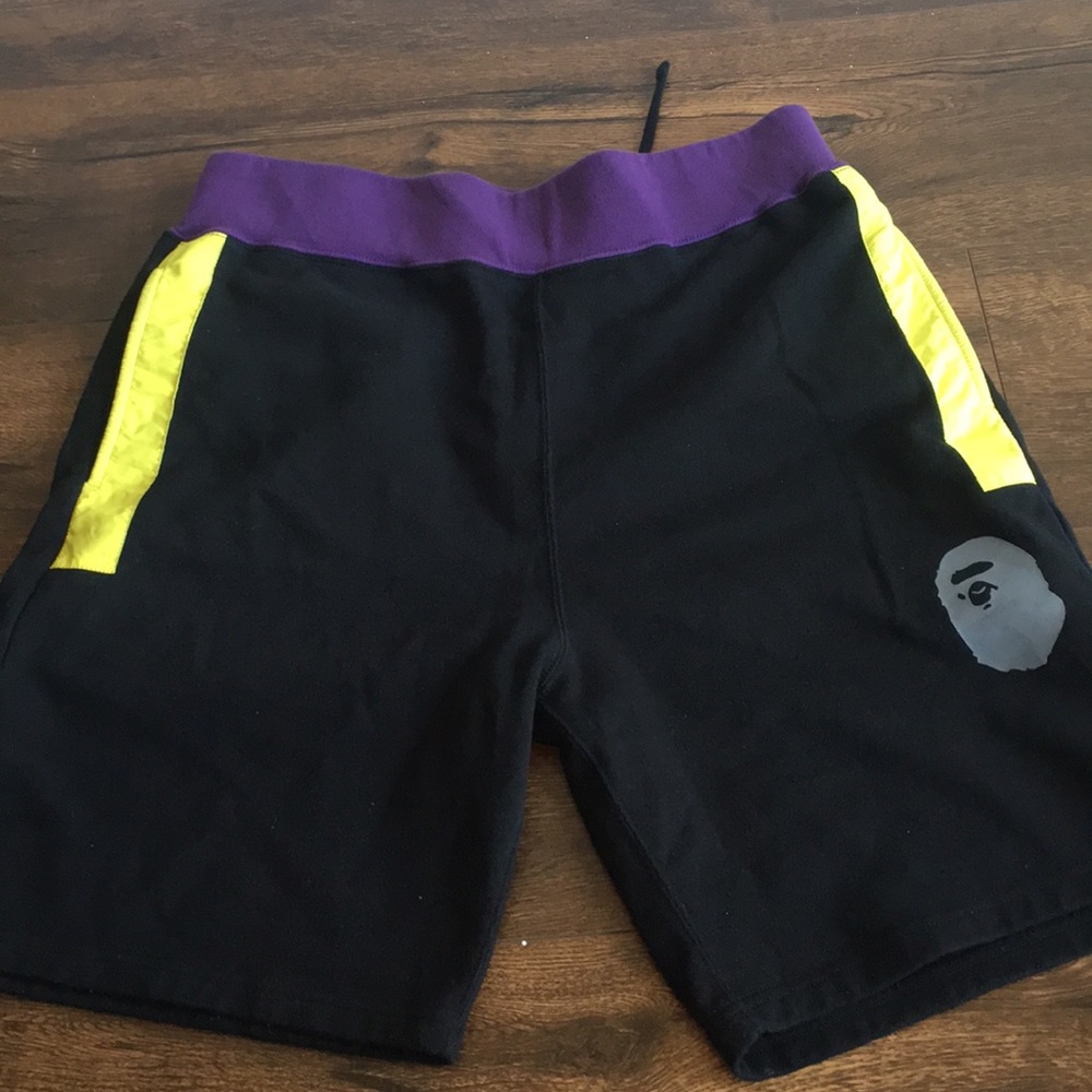 A BATHING APE SHORTS